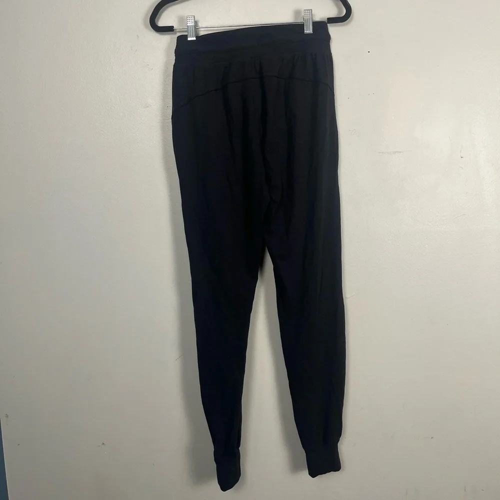 Lululemon On Track Jogger Black size 4